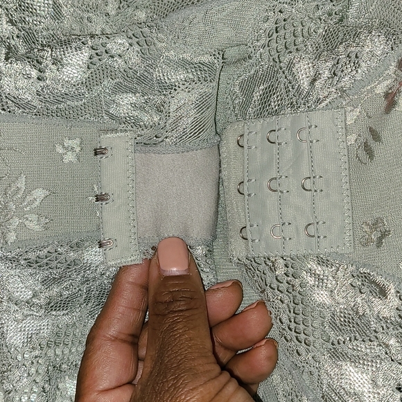 Beautiful Sage Lacy Body Shapewear - Picture 13 of 13